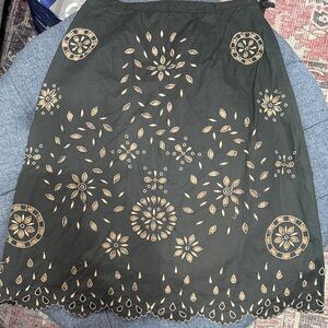 April Cornell Green and Cream Embroidered Floral A-Line Skirt